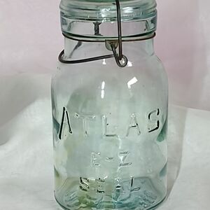 Atlas E-Z Seal Glass Jar